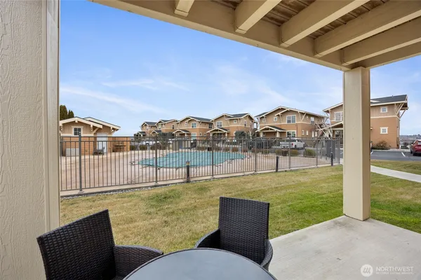 $330,000 | 4395 Westshore Drive Northeast, Unit 102, Moses Lake, WA 98837