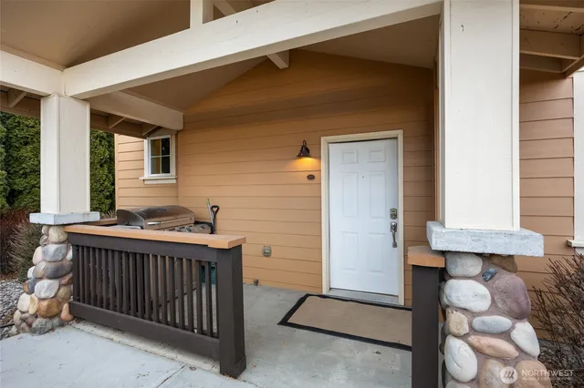 $349,950 | 4395 Westshore Drive Northeast, Unit 102, Moses Lake, WA 98837
