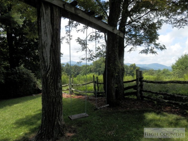 240 Lofty View Road Boone, NC 28607 - Photo 12 of 20 Gallery Image 12