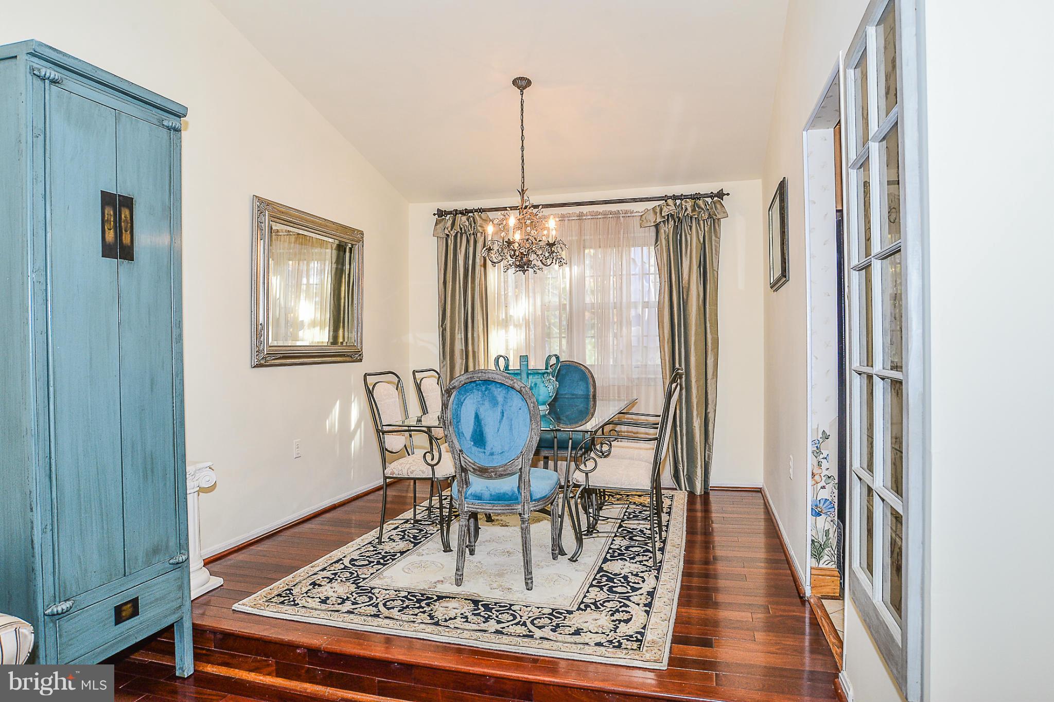 9064 Brook Ford Road Burke, VA 22015 - Photo 8 of 30 Dining Room