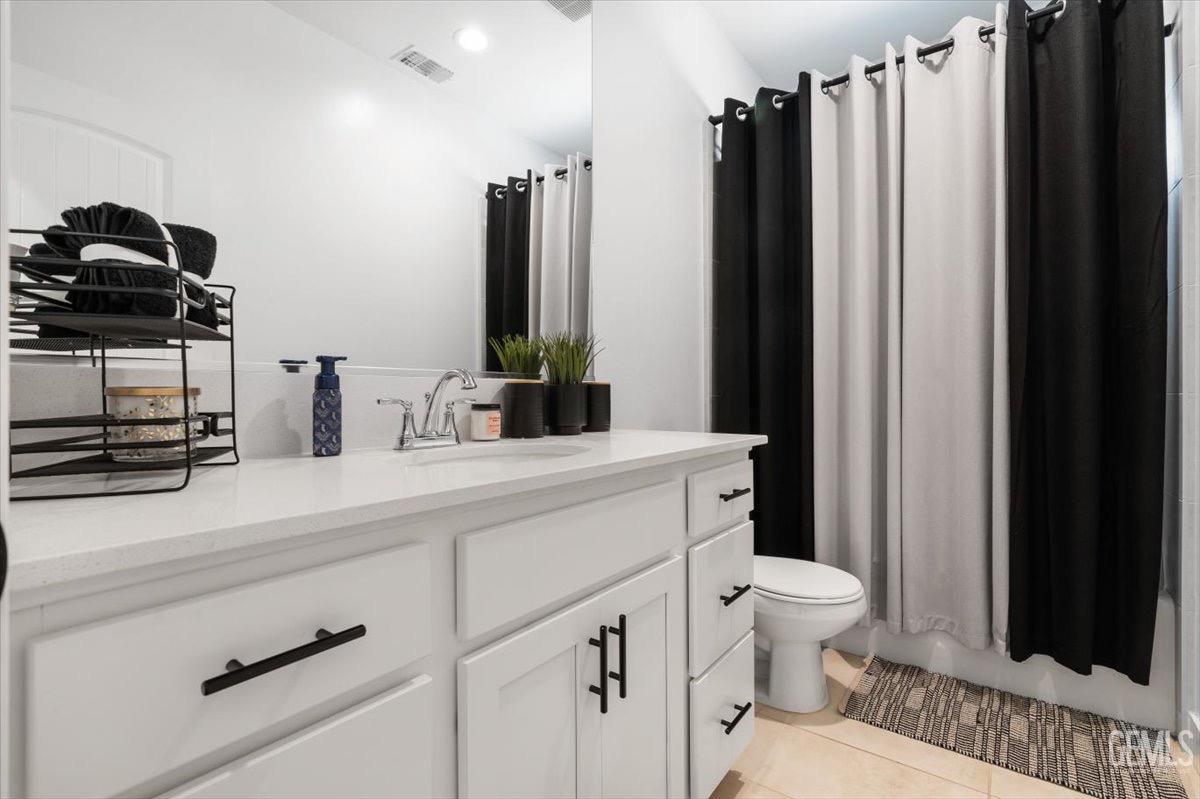 Undisclosed Address Bakersfield, CA 93306 - Photo 18 of 35