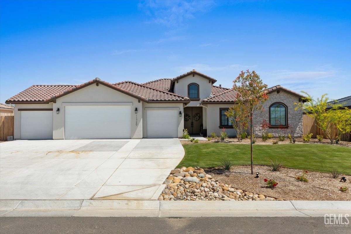 Undisclosed Address Bakersfield, CA 93306 - Photo 5 of 35