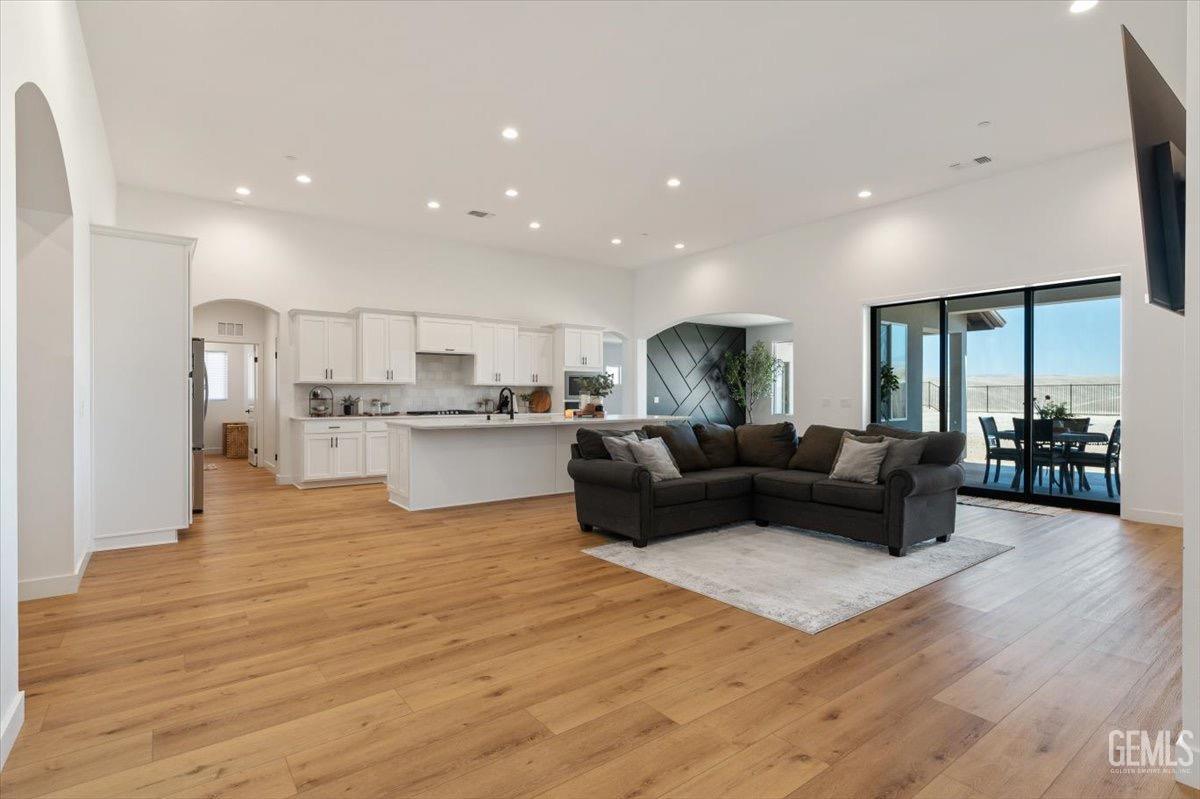 Undisclosed Address Bakersfield, CA 93306 - Photo 8 of 35