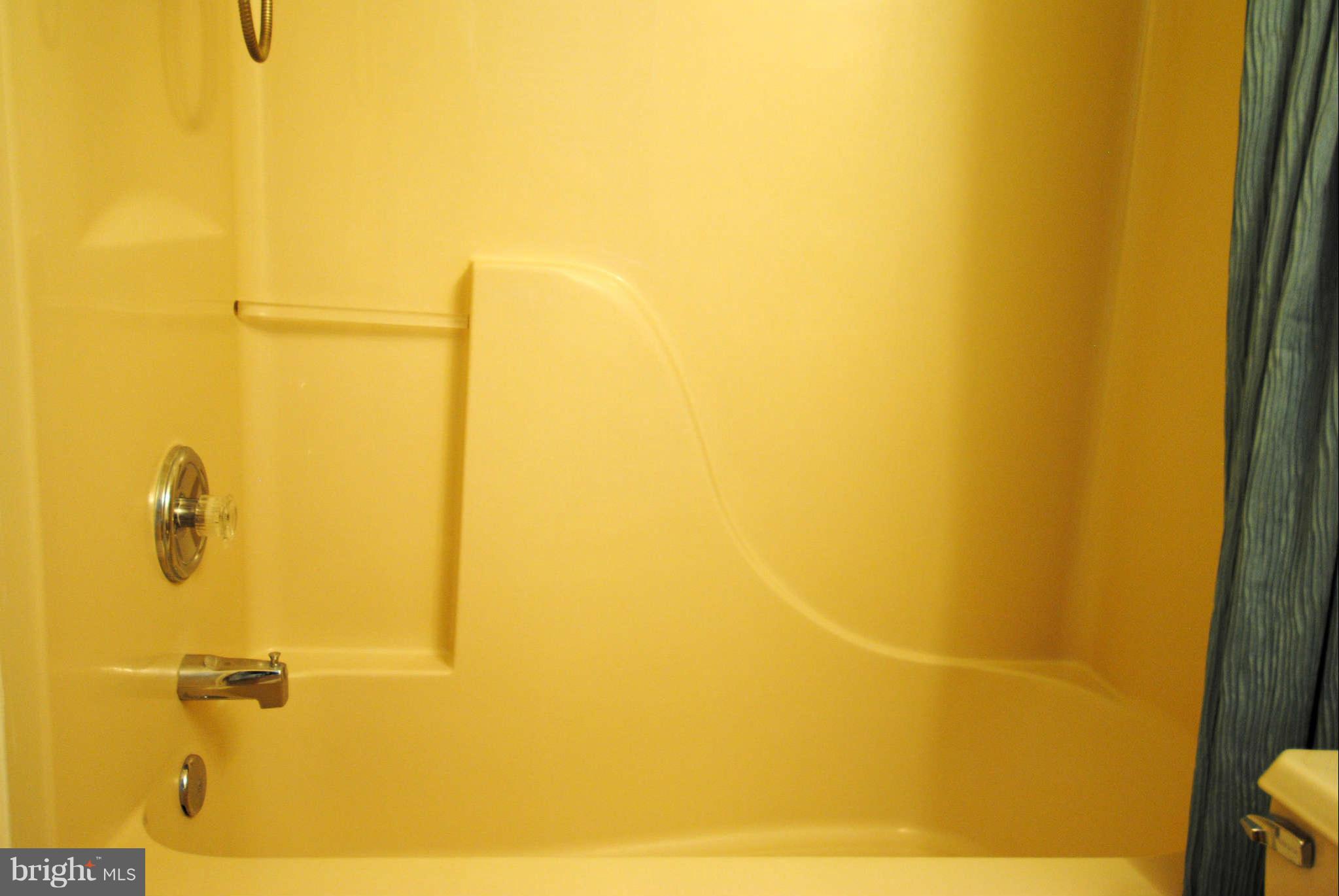 1619 Bentley Road Edgewater, MD 21037 - Photo 11 of 27 Bath (Master)