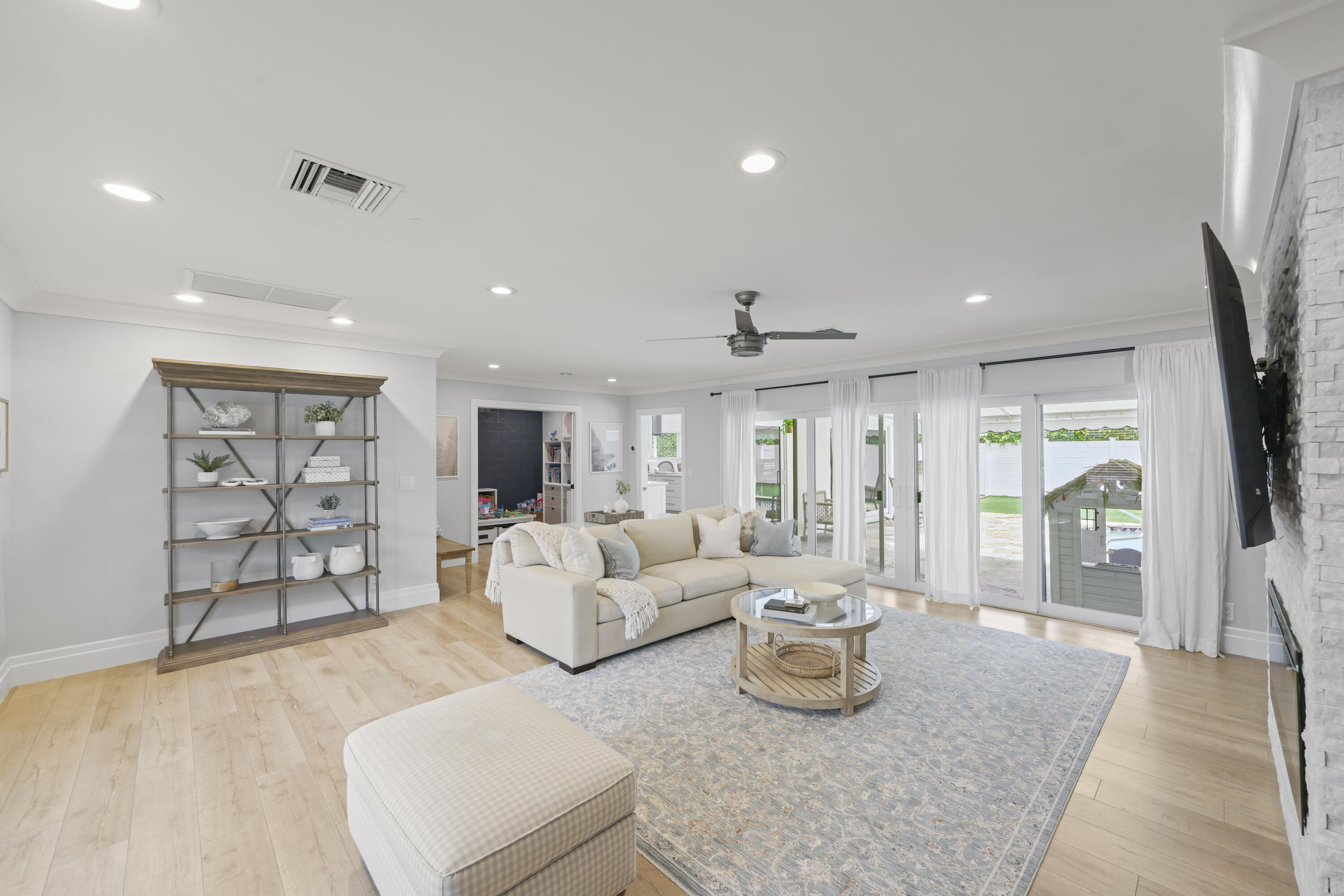 621 Apple Tree Lane Boca Raton, FL 33486 - Photo 14 of 49 621 Apple Tree Lane - 11.jpg-FULL