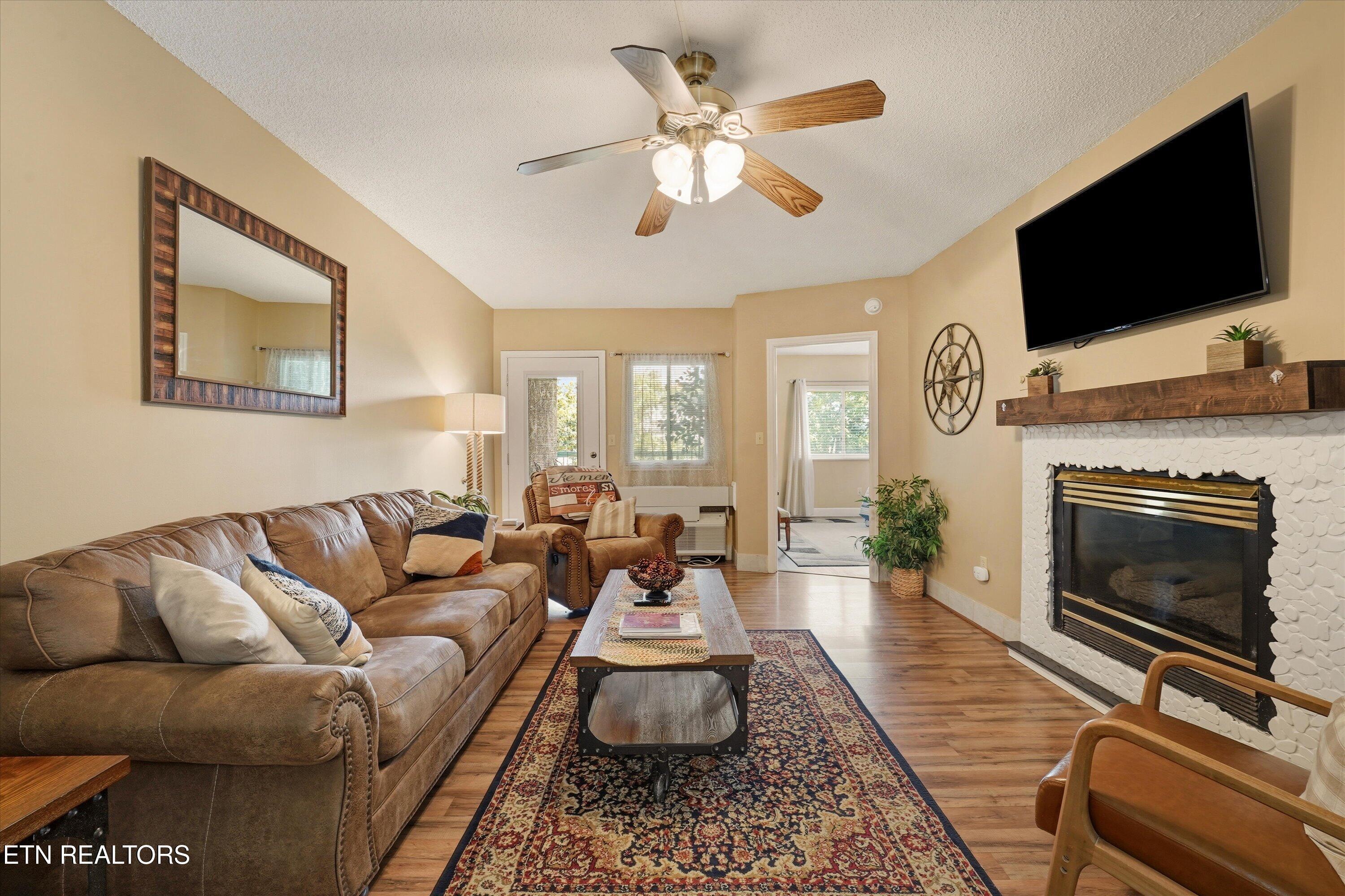 3215 North River Road, Unit 502 Pigeon Forge, TN 37863 - Photo 8 of 33 08-3215 N River Rd Unit 502 12