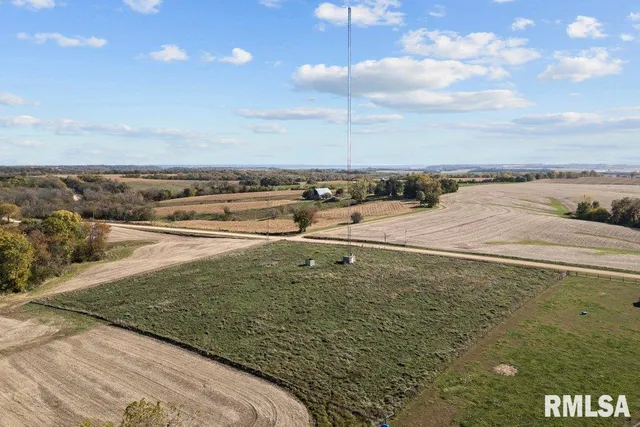 $172,000 | 4480 115th Street, Clinton, IA 52732