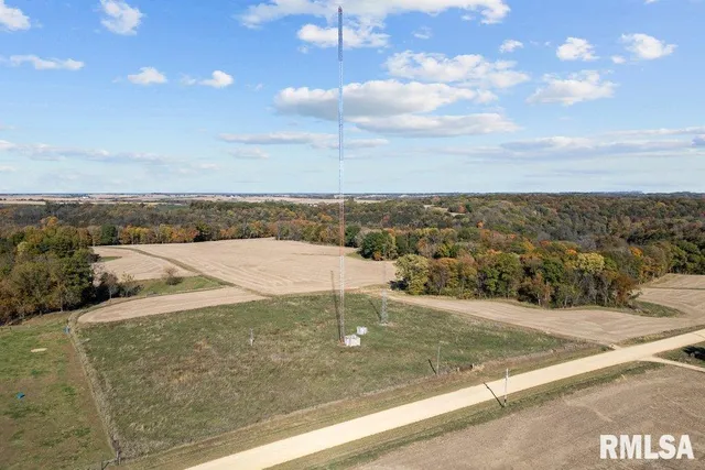 $172,000 | 4480 115th Street, Clinton, IA 52732