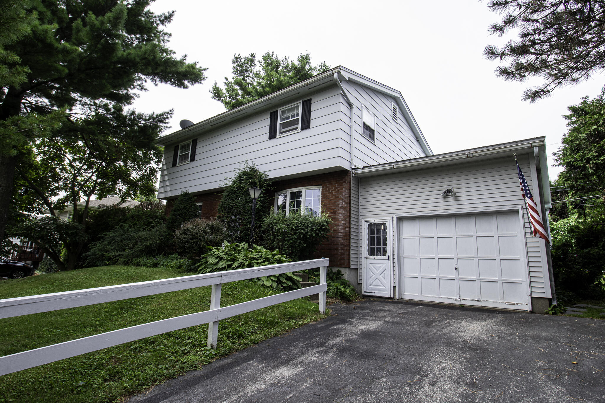 31 Addoms Street Plattsburgh, NY 12901 - Photo 2 of 27 Gallery Image 2