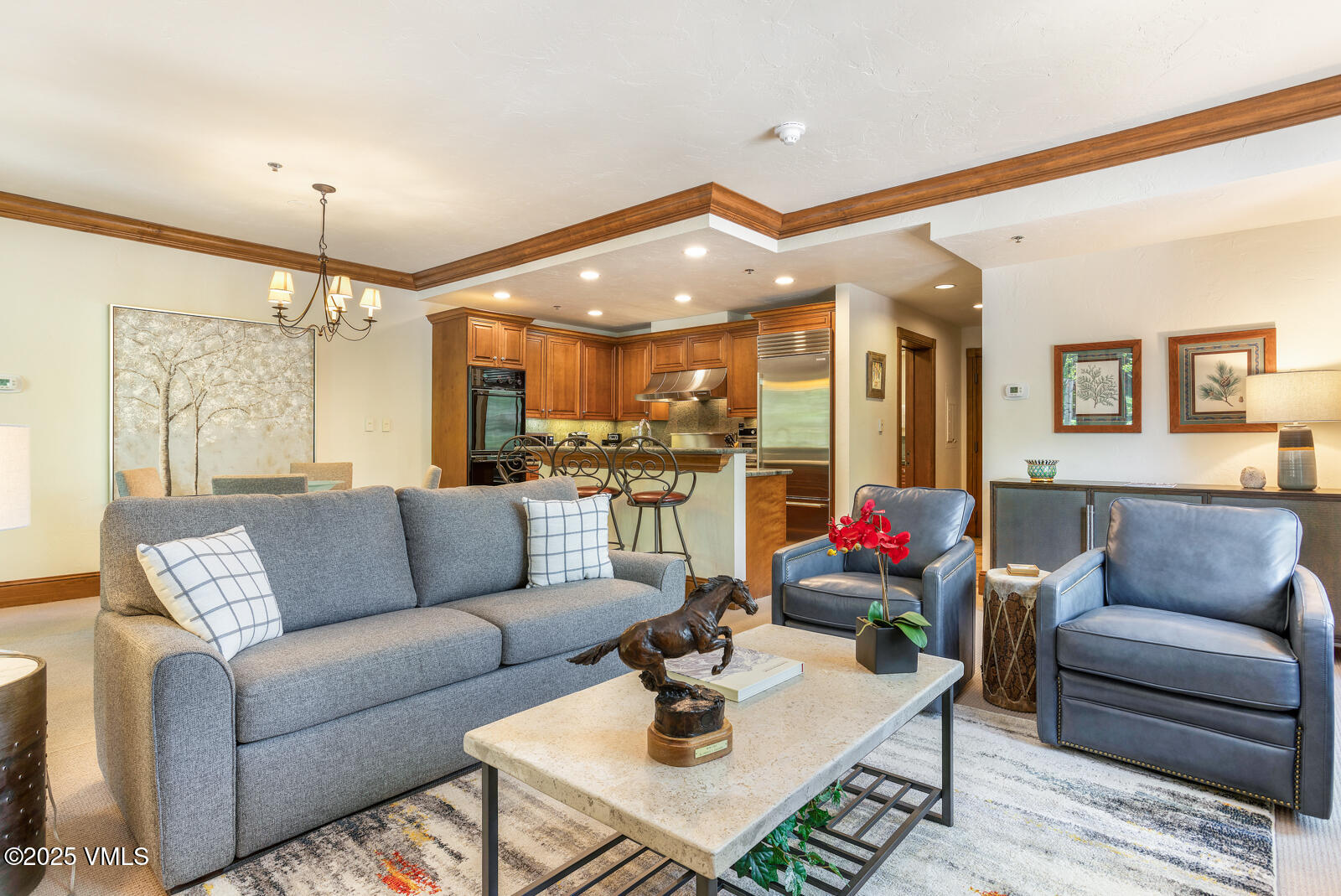 62 Highlands Lane, Unit R103 R102 Beaver Creek, CO 81620 - Photo 3 of 24 McCoy Peak Lodge 102 MLS-15