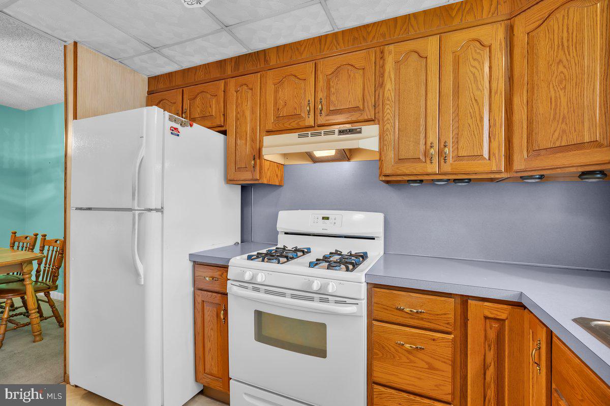 2113 Emerson Street Philadelphia, PA 19152 - Photo 10 of 27