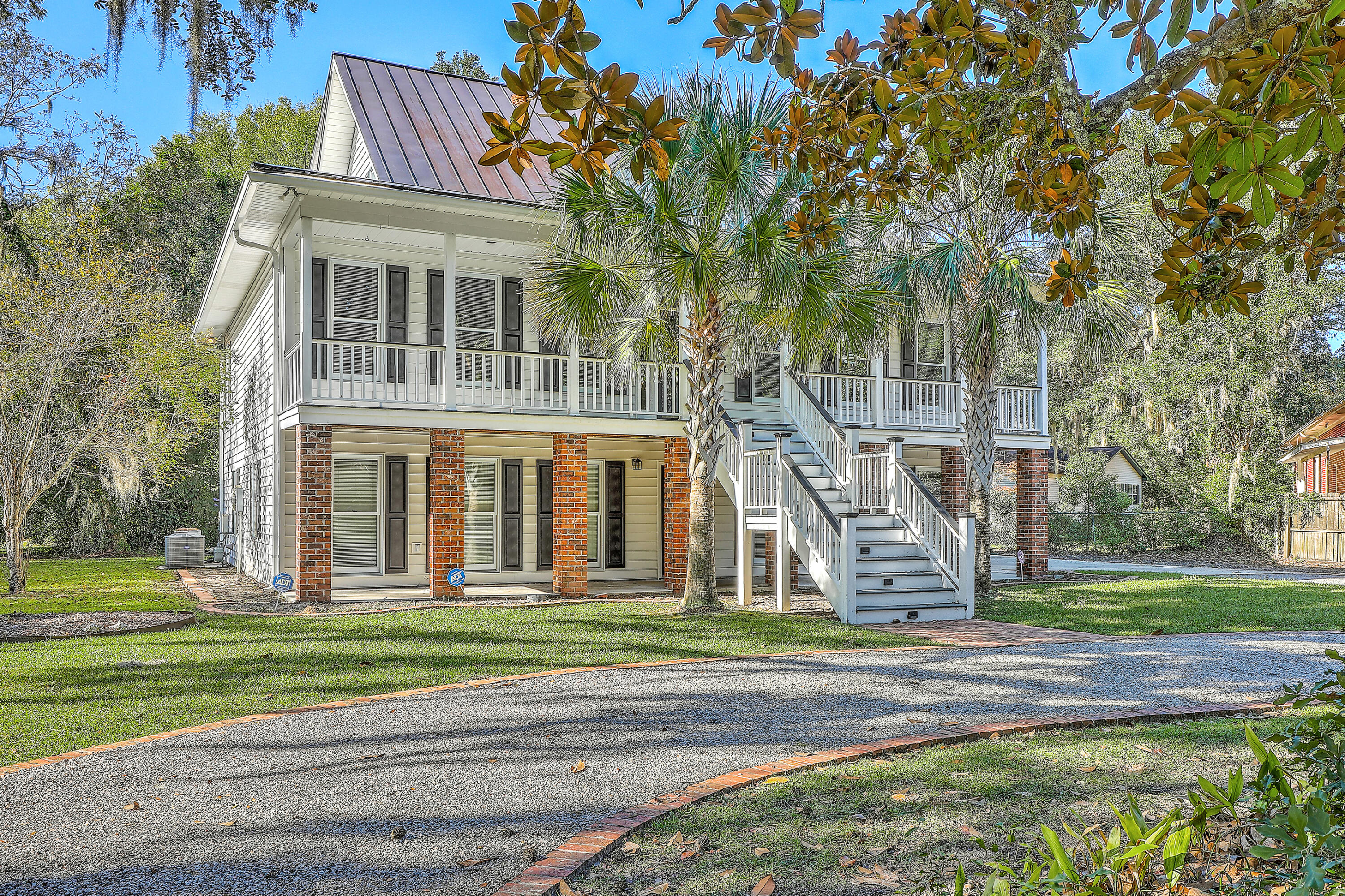 317 Rutherford Street Summerville, SC 29483 - Photo 46 of 50 Front of House