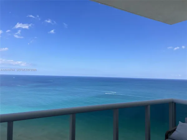 $7,500 | 18201 Collins Avenue, Unit 3708, Sunny Isles Beach, FL 33160