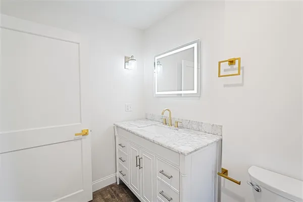 $674,900 | 84 East Main Street, Hopkinton, MA 01748