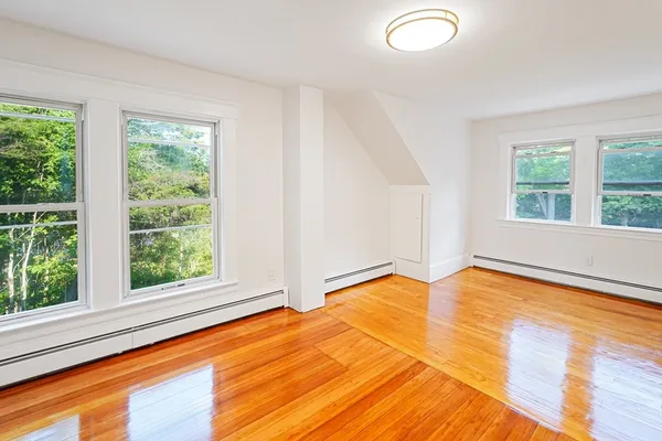 $674,900 | 84 East Main Street, Hopkinton, MA 01748