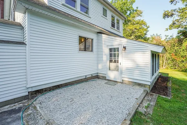 $674,900 | 84 East Main Street, Hopkinton, MA 01748