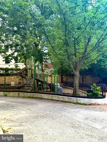 $740,000 | 1832 Calvert Street Northwest, Unit 3, Washington, DC 20009