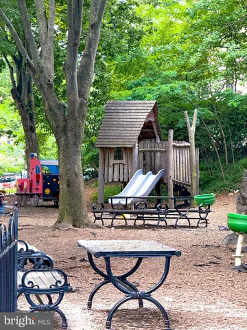 $740,000 | 1832 Calvert Street Northwest, Unit 3, Washington, DC 20009