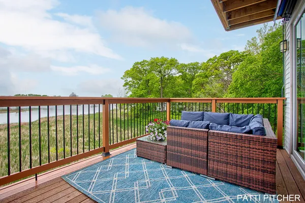 $825,000 | 104 River Hills Drive, Holland, MI 49424