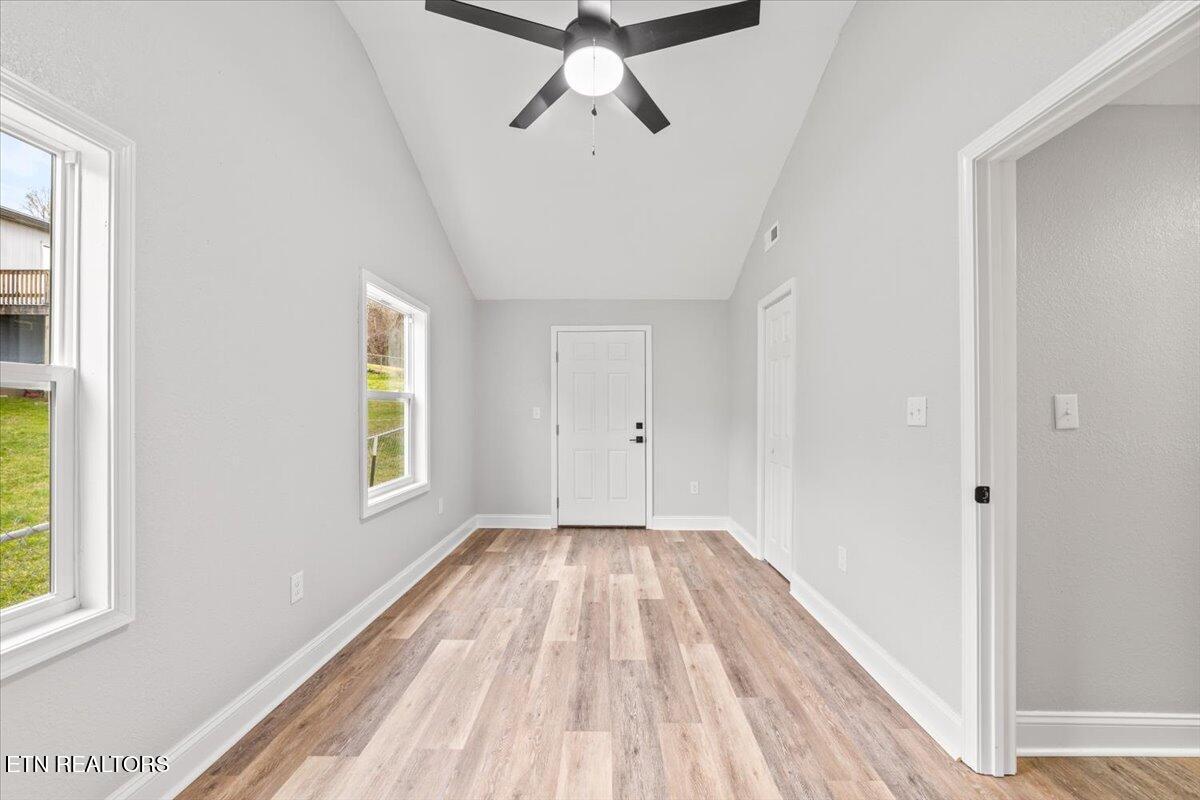 127 Water Street Jacksboro, TN 37757 - Photo 12 of 21 15-Water St