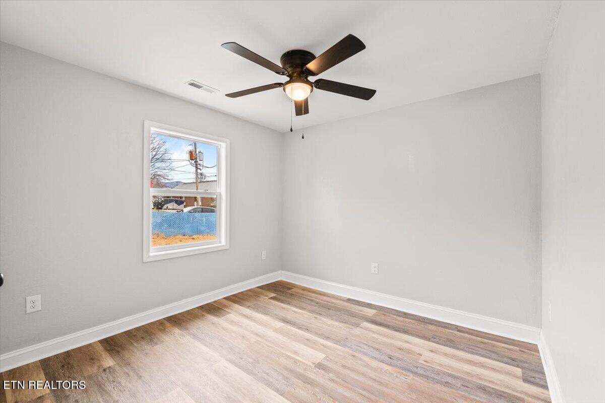 127 Water Street Jacksboro, TN 37757 - Photo 18 of 21 24-Water St