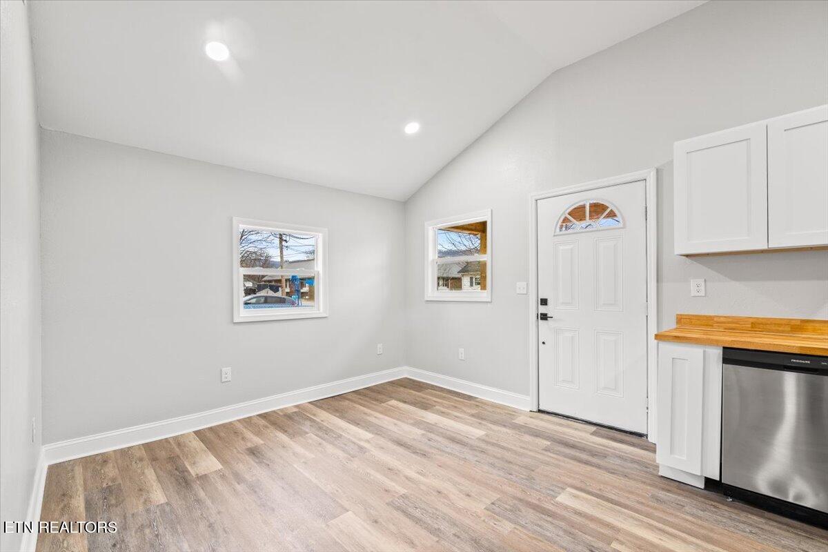 127 Water Street Jacksboro, TN 37757 - Photo 6 of 21 07-Water St