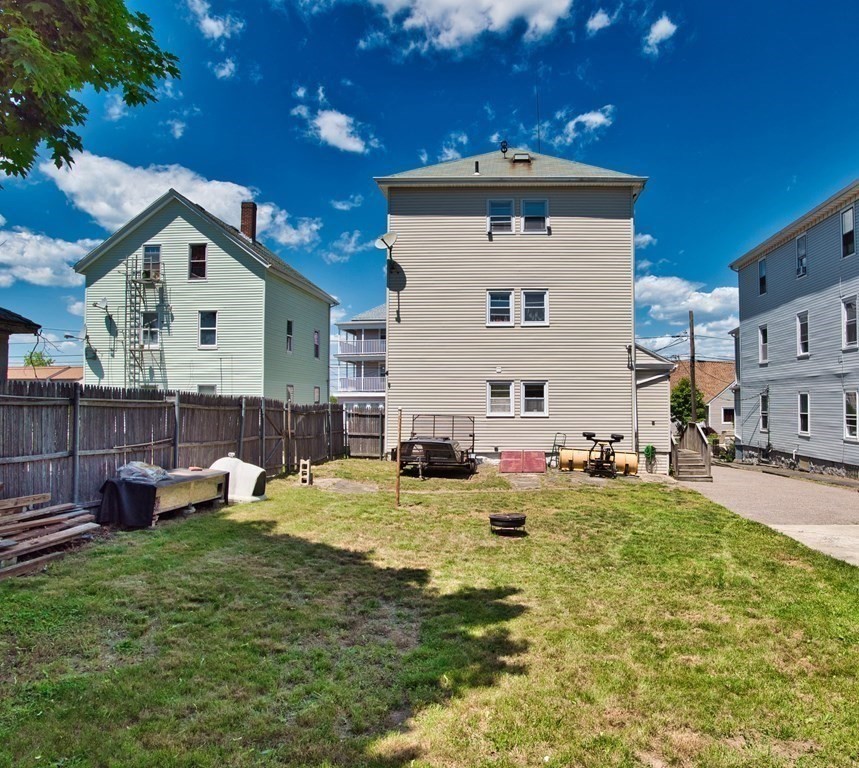 401 Buffinton Street Fall River, MA 02721 - Photo 19 of 23