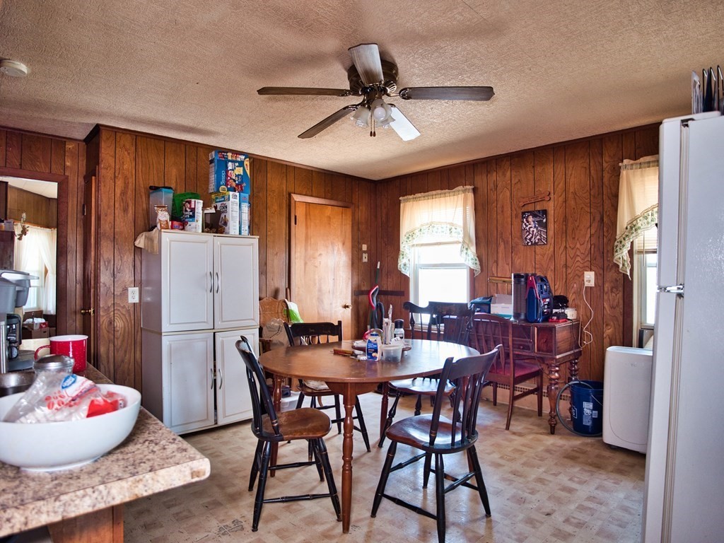 401 Buffinton Street Fall River, MA 02721 - Photo 4 of 23