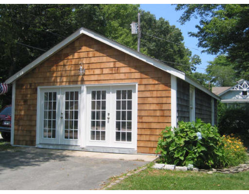 23 Bay Road Mattapoisett, MA 02739 - Photo 5 of 20 Gallery Image 5