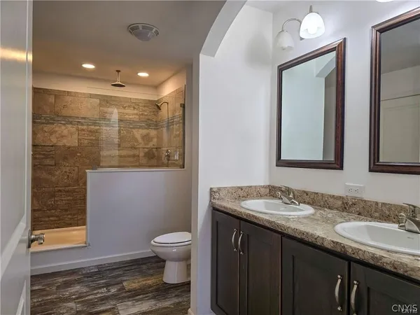 $499,900 | 21 Wedgeworth Drive, West Monroe, NY 13167