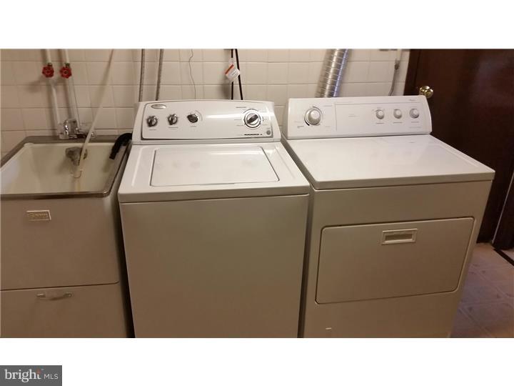 12233 Medford Road Philadelphia, PA 19154 - Photo 15 of 22 Laundry Room