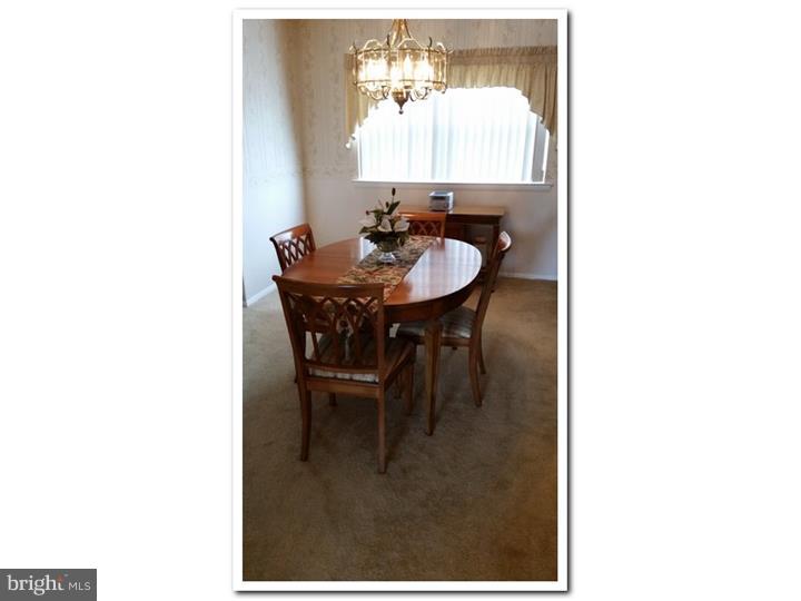 12233 Medford Road Philadelphia, PA 19154 - Photo 5 of 22 Dining Room