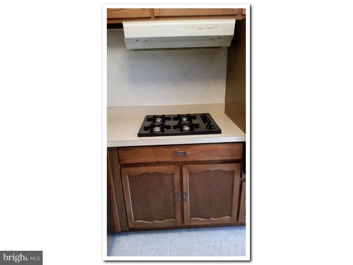 12233 Medford Road Philadelphia, PA 19154 - Photo 7 of 22 Kitchen