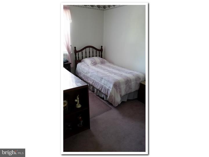 12233 Medford Road Philadelphia, PA 19154 - Photo 10 of 22 Bedroom 3