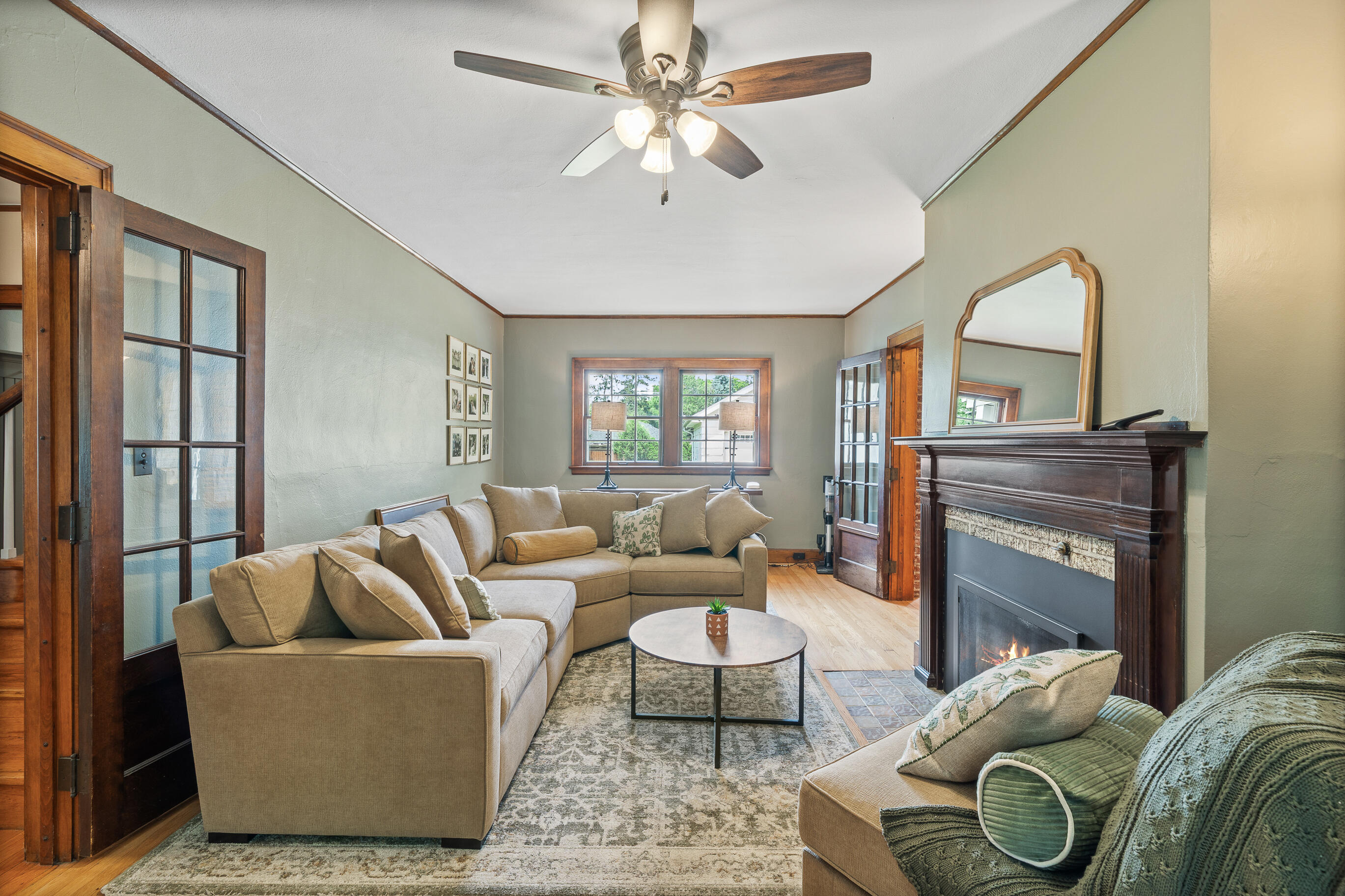 1105 Barnes Street Delavan, WI 53115 - Photo 10 of 52 Great Room