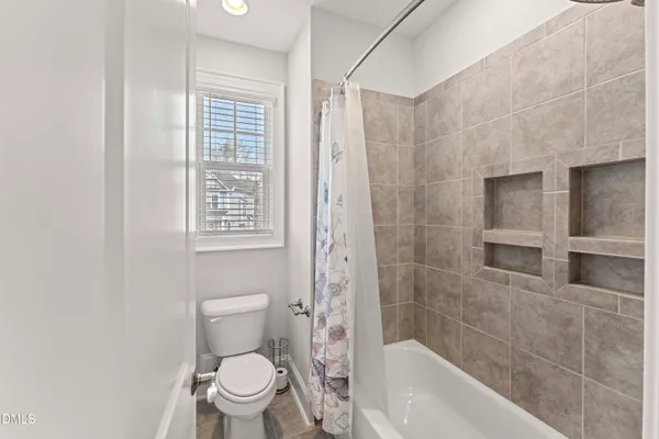 $1,149,900 | 121 Mystic Pine Place, Apex, NC 27539