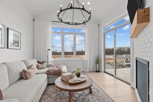 $3,500,000 | W5896 Autumn Hills Parkway, Appleton, WI 54913