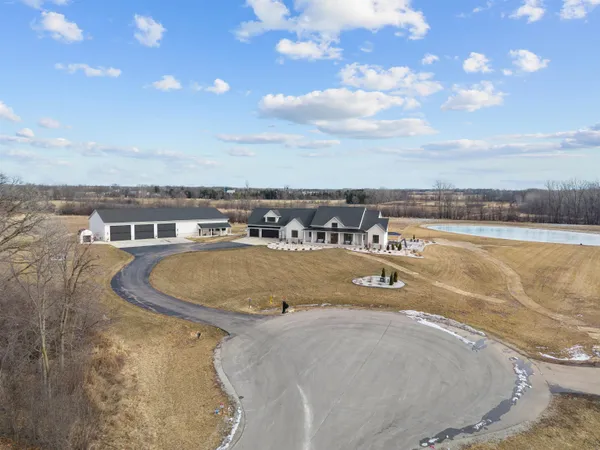 $3,500,000 | W5896 Autumn Hills Parkway, Appleton, WI 54913