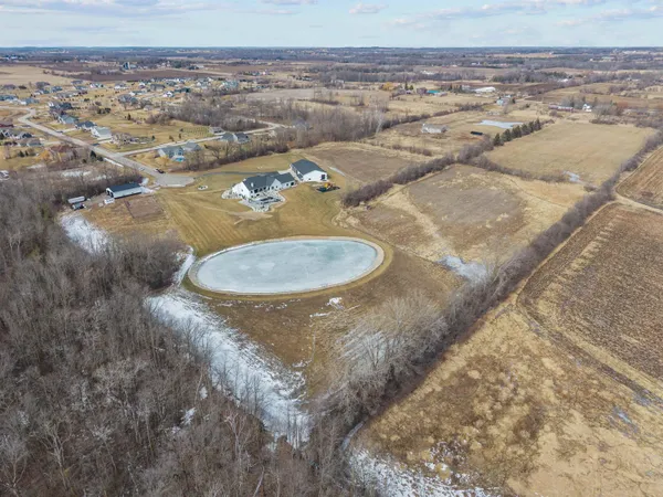 $3,500,000 | W5896 Autumn Hills Parkway, Appleton, WI 54913
