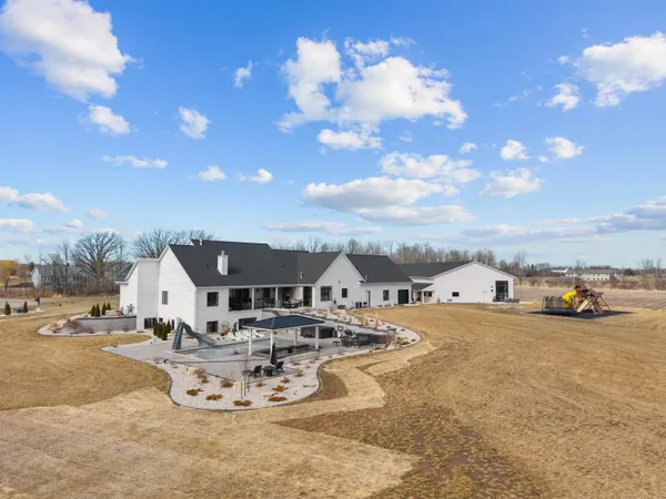 $3,500,000 | W5896 Autumn Hills Parkway, Appleton, WI 54913