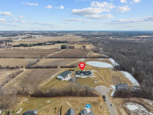 $3,500,000 | W5896 Autumn Hills Parkway, Appleton, WI 54913