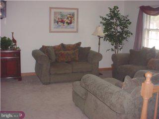 619 Cedarbrook Road Southampton, PA 18966 - Photo 3 of 6 Gallery Image 3