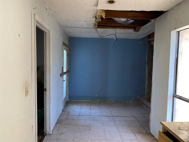 a view of an entryway of a house