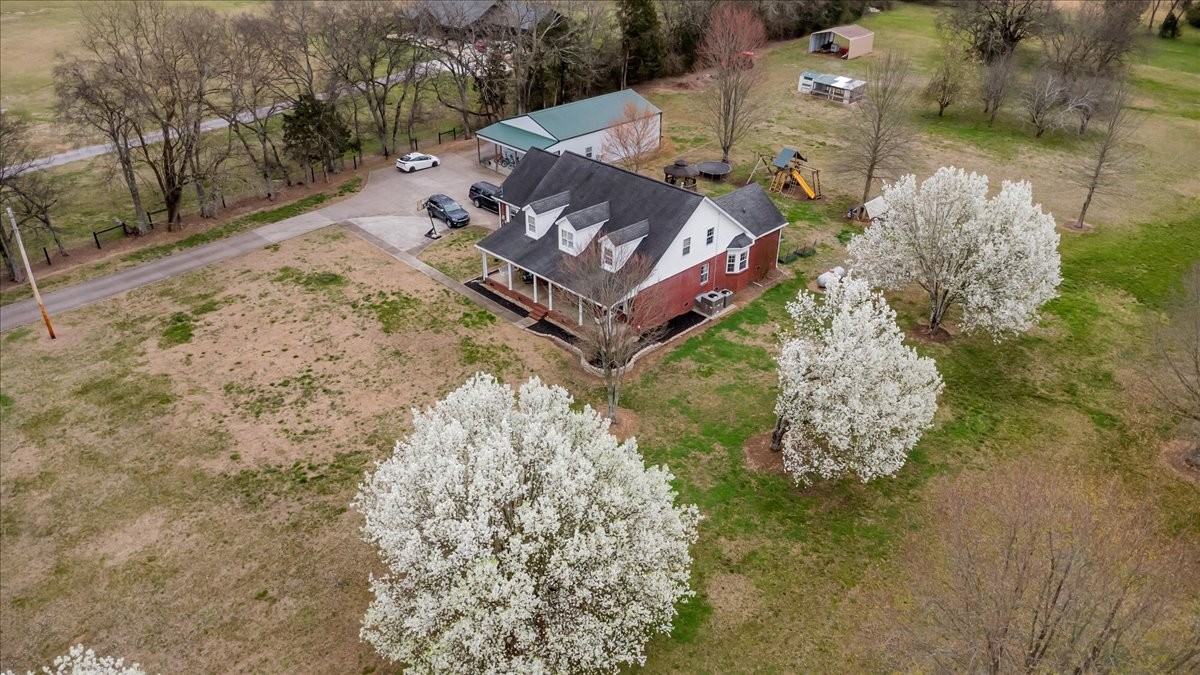 310 Edd Joyce Road Bell Buckle, TN 37020 - Photo 3 of 67