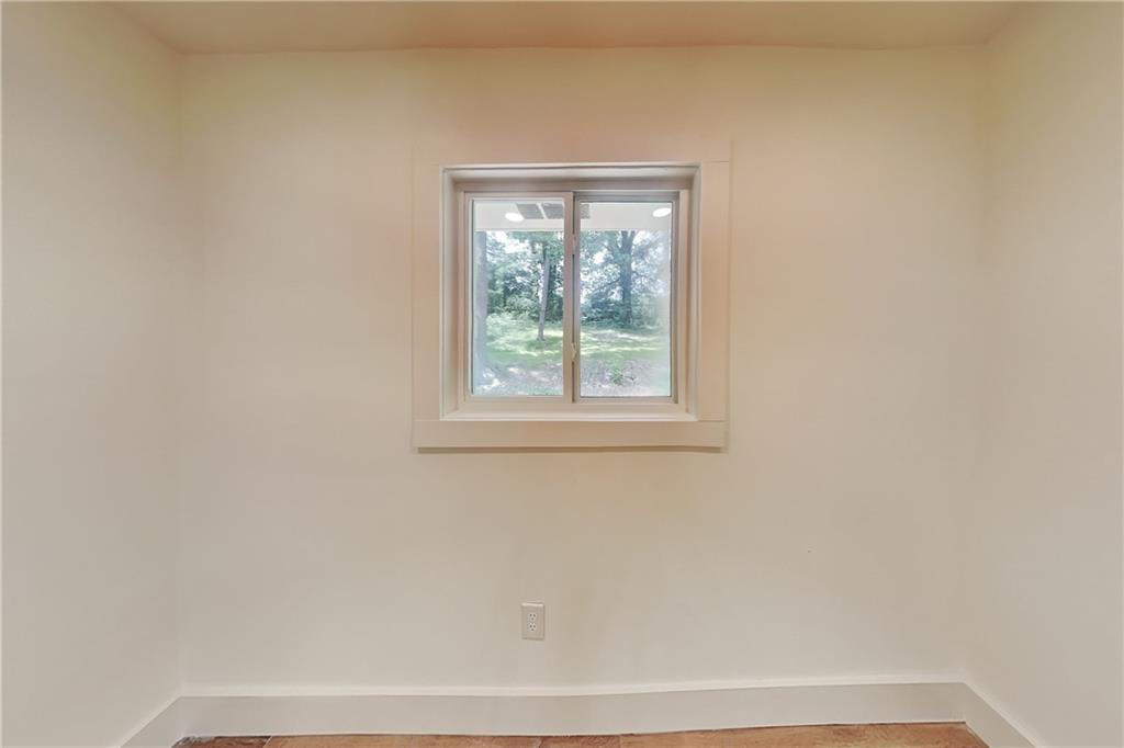 360 Simpson Terrace Northwest Atlanta, GA 30314 - Photo 17 of 20