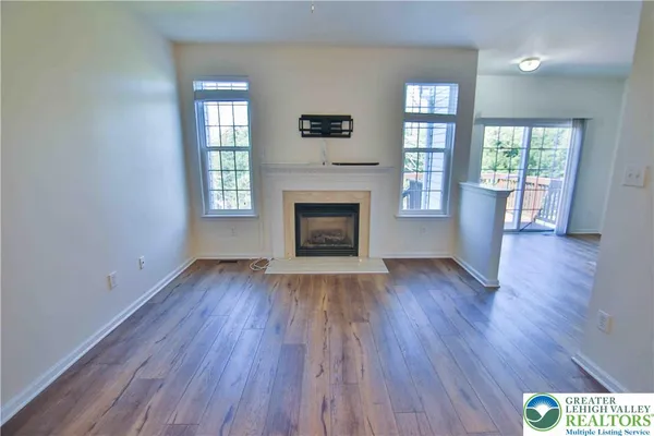 $2,500 | 867 King Way, Breinigsville, PA 18031