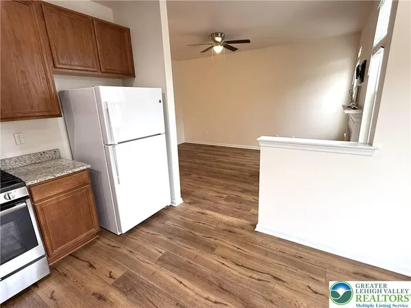 $2,500 | 867 King Way, Breinigsville, PA 18031