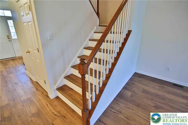 $2,500 | 867 King Way, Breinigsville, PA 18031