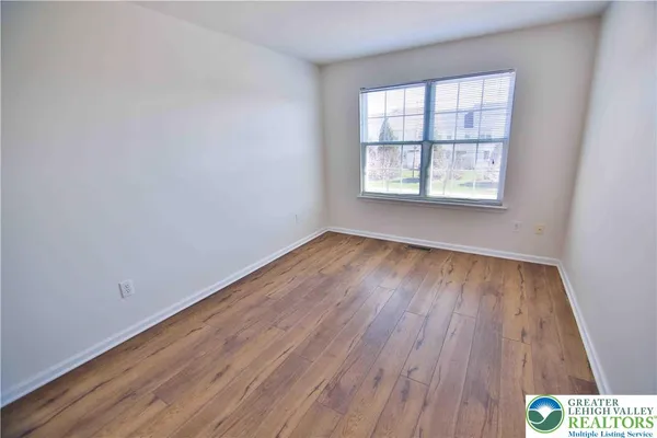 $2,500 | 867 King Way, Breinigsville, PA 18031