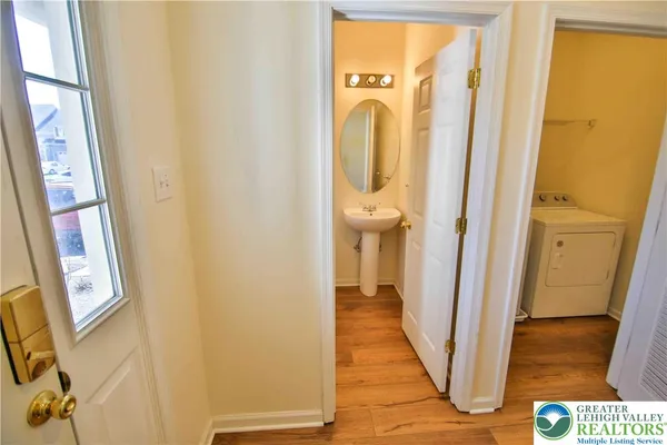 $2,500 | 867 King Way, Breinigsville, PA 18031